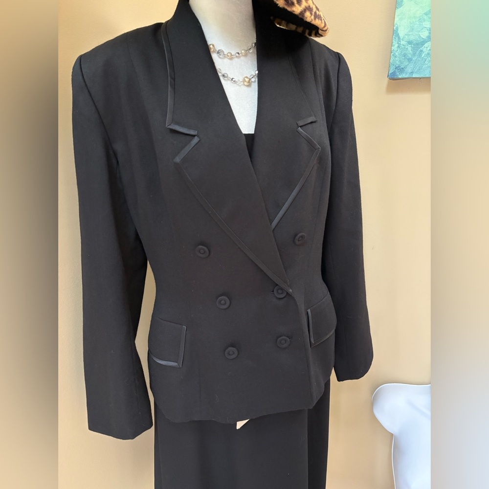 Vintage ZELDA 100% Wool Jacket 🖤 Tuxedo Double Breasted Silk Trim Size 10
